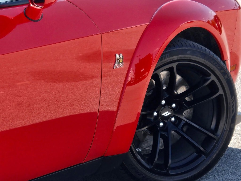 2020 Dodge Challenger R/T Scat Pack Widebody photo 13