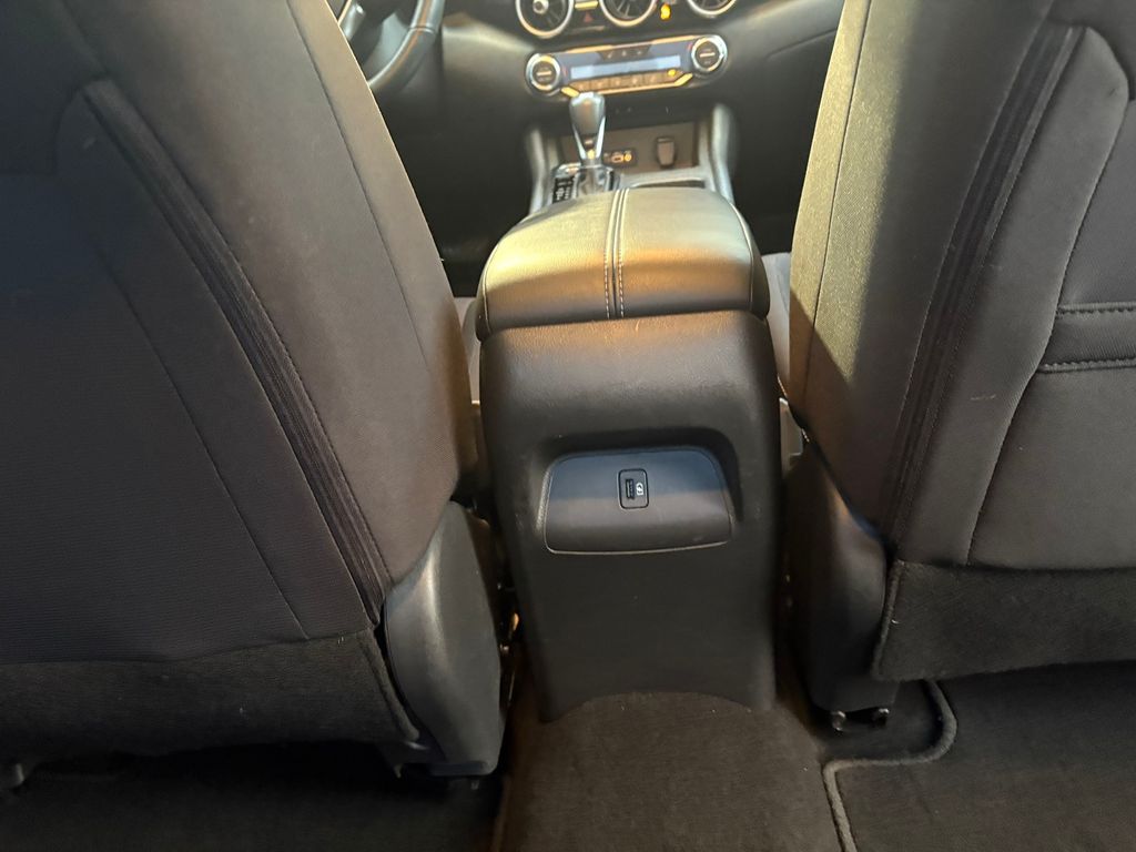 2022 Nissan Sentra SV photo 22