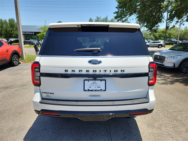 2024 Ford Expedition Limited photo 3