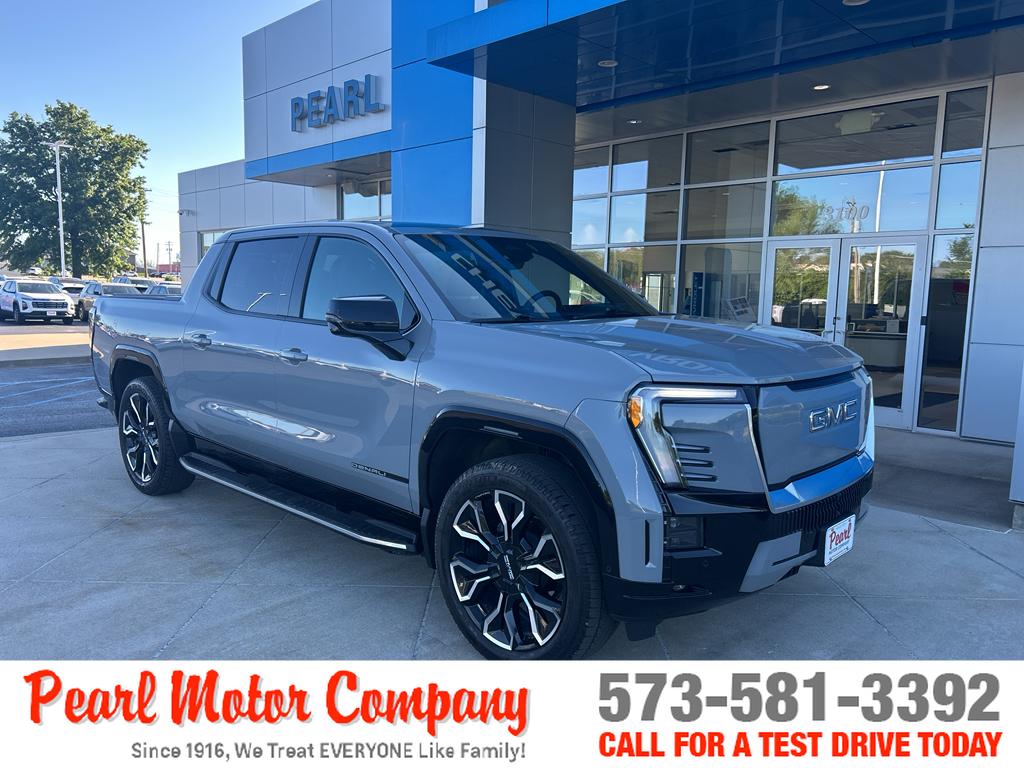 2024 GMC Sierra EV Denali's photo