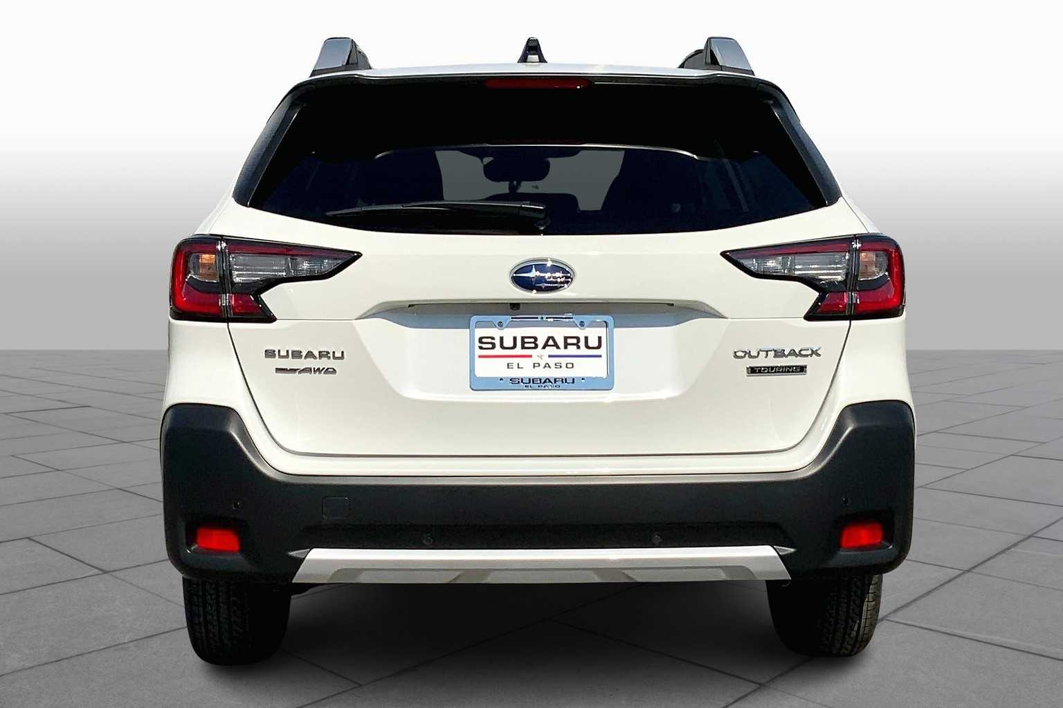 2025 Subaru Outback Touring photo 4