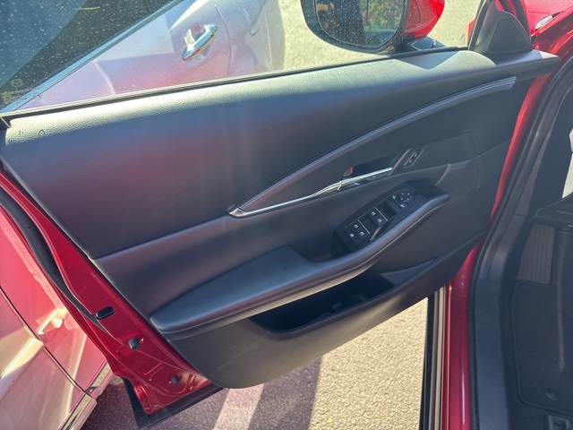 2025 Mazda CX-30 2.5 S Preferred photo 7