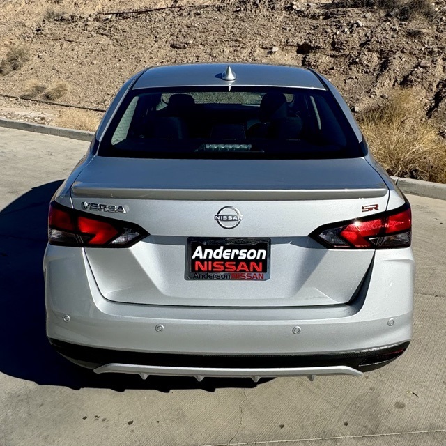 2025 Nissan Versa SR photo 5