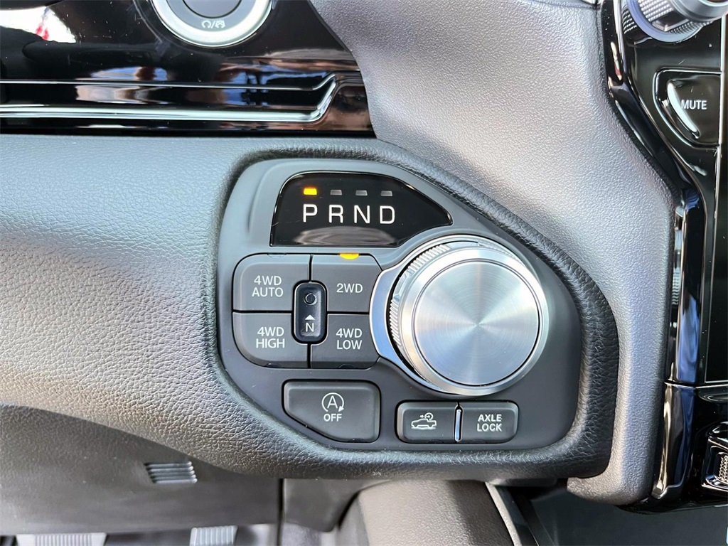 2026 Ram 1500 Laramie photo 19