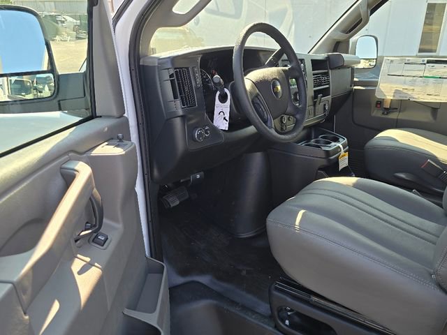 2025 Chevrolet Express Cargo 2500 photo 12