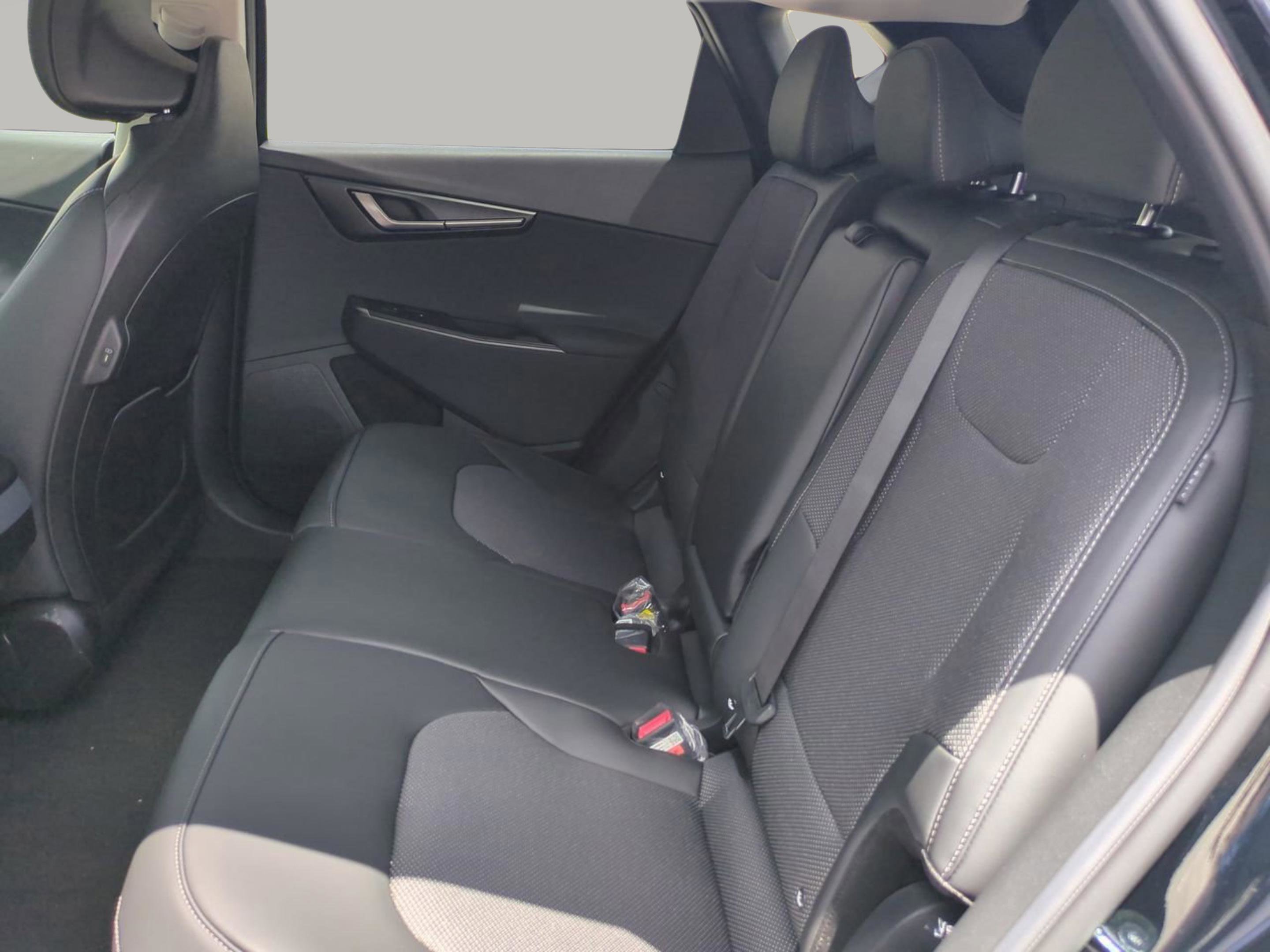 2025 Kia EV6 Light photo 26