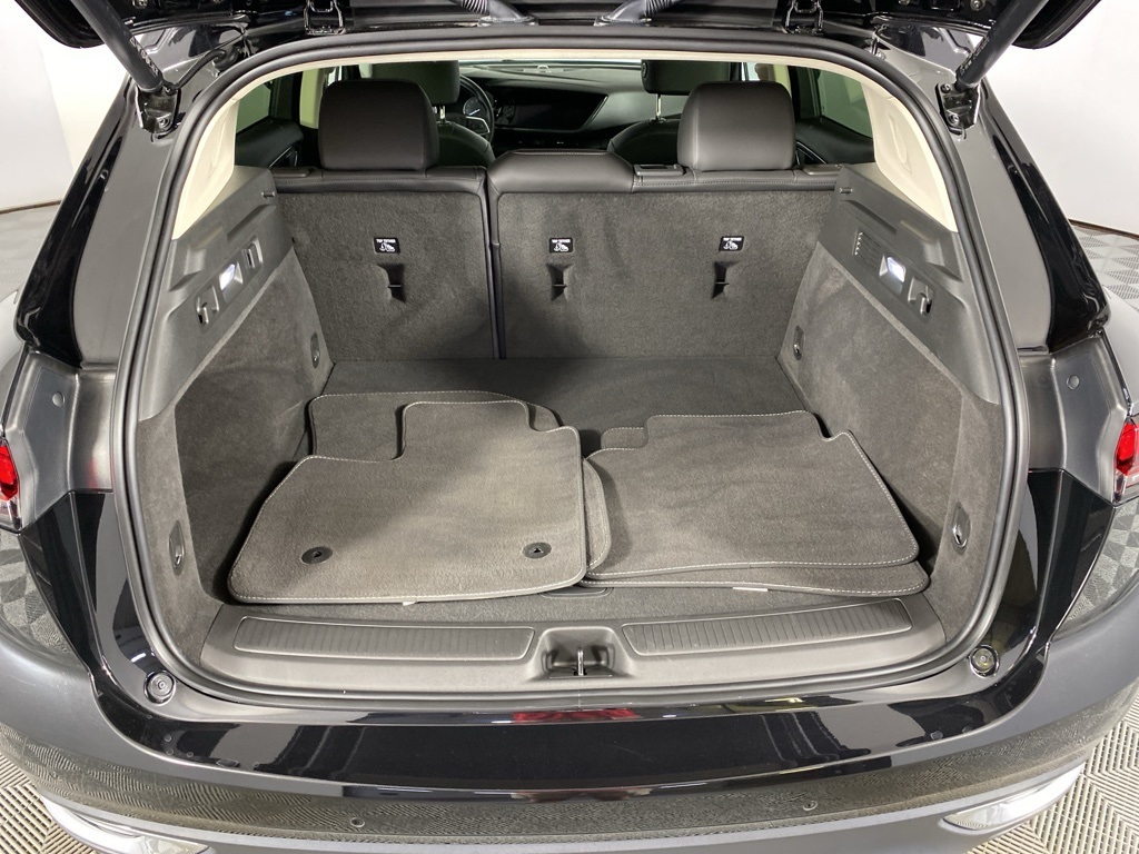 2023 Buick Envision Essence photo 21