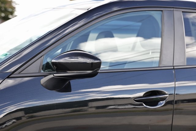 2025 Mazda CX-50 2.5 S Preferred photo 5