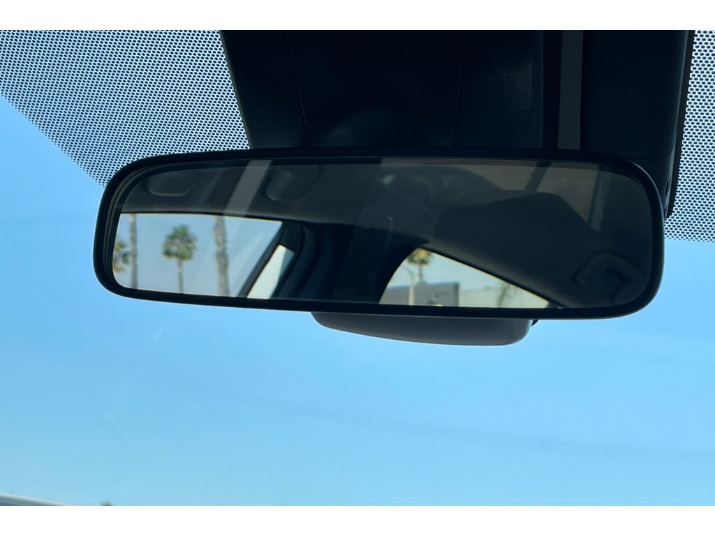 2022 Toyota Prius Prime XLE photo 23