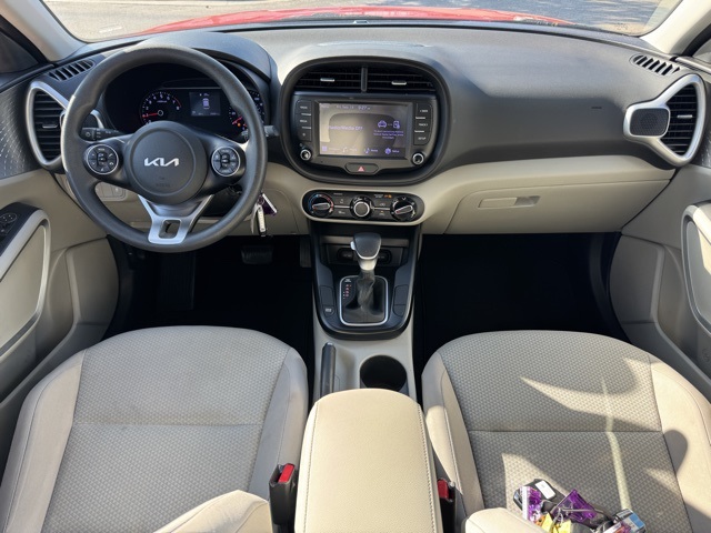 2022 Kia Soul LX S X-Line photo 13