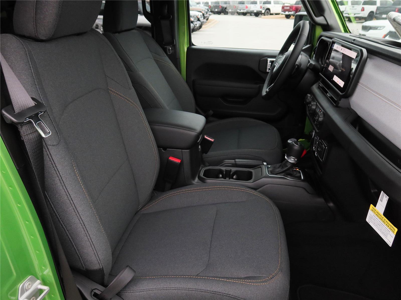 2025 Jeep Gladiator Sport S photo 4