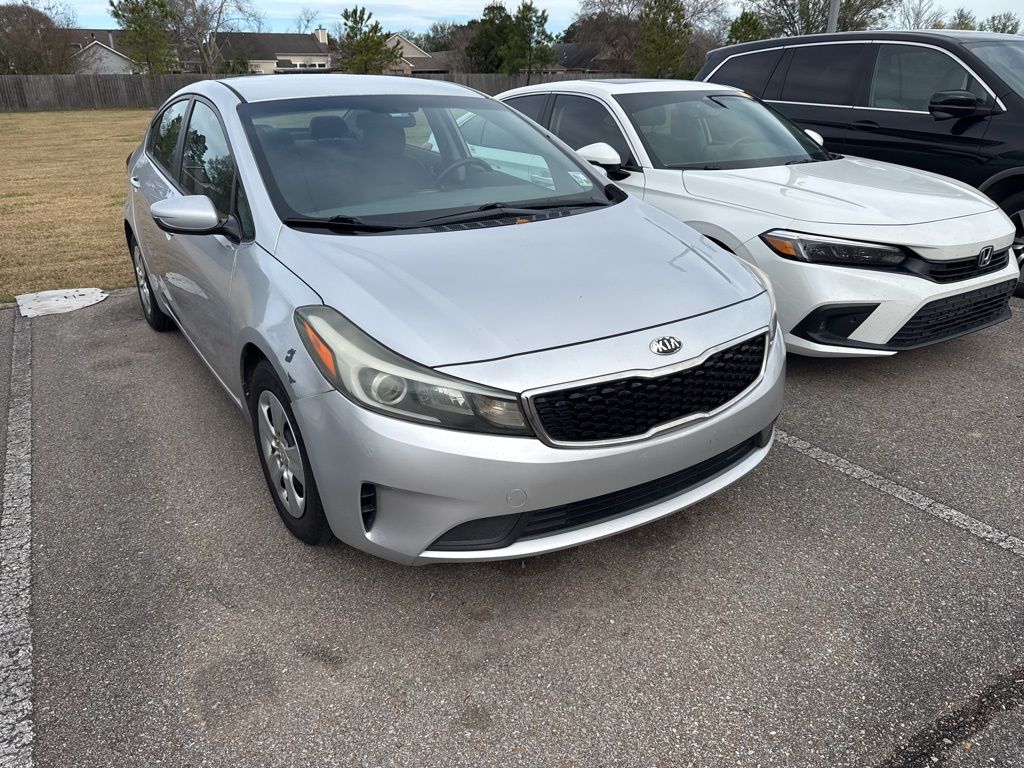 2018 Kia FORTE LX's photo