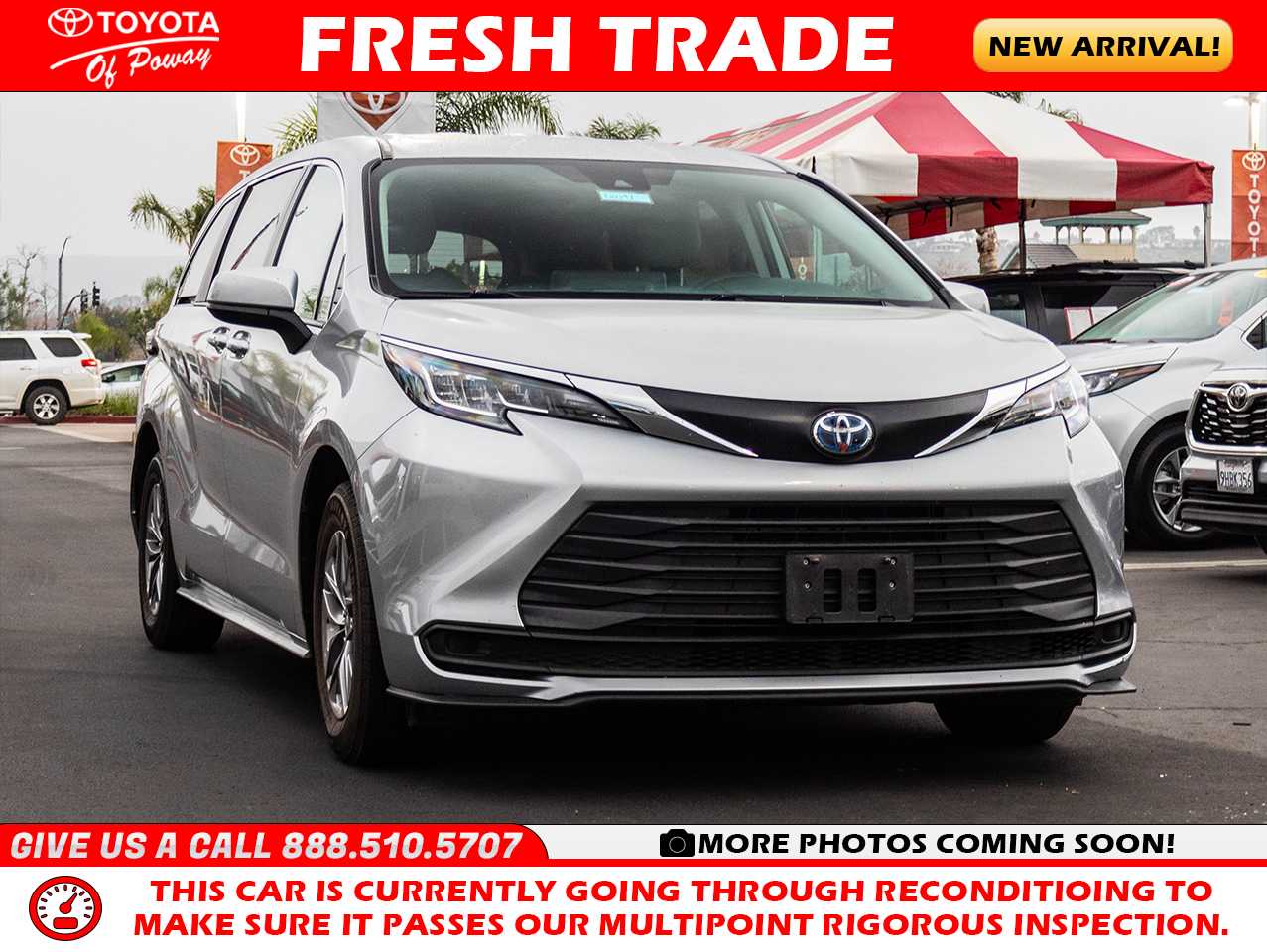 2023 Toyota Sienna LE's photo