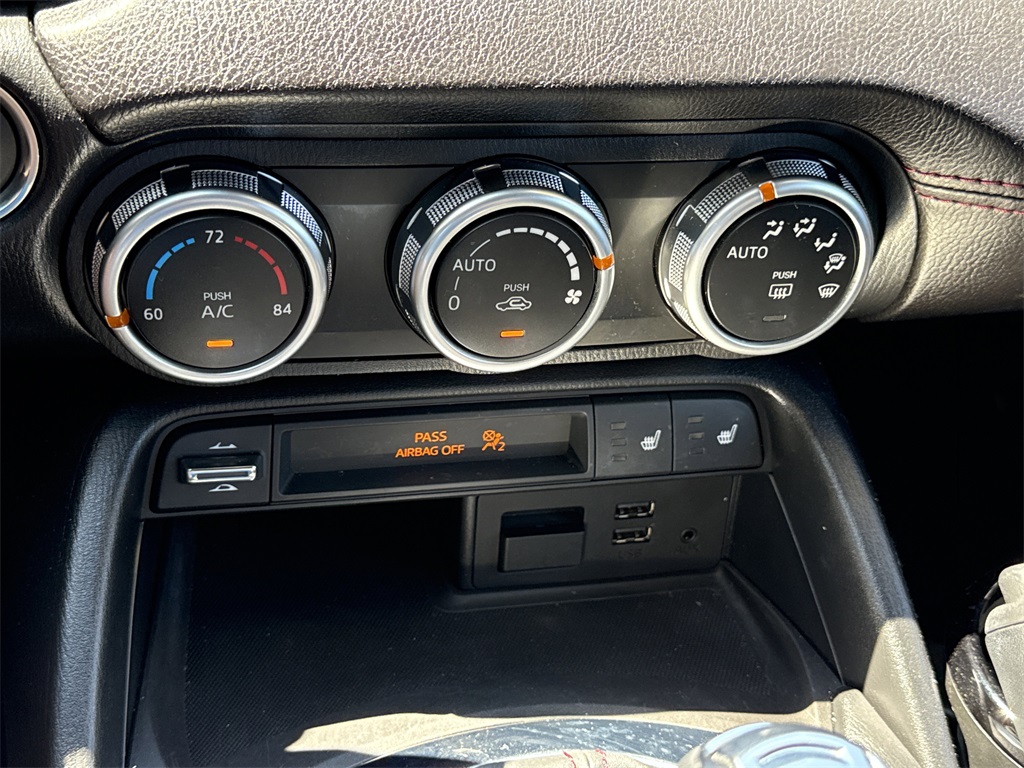 2019 Mazda MX-5 Miata RF Miata Grand Touring photo 22
