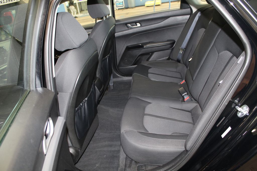 2023 Kia K5 LXS photo 17