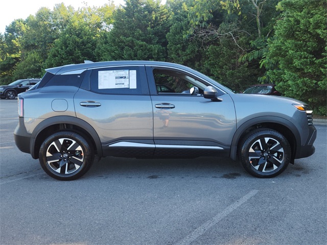 2025 Nissan Kicks SV photo 2