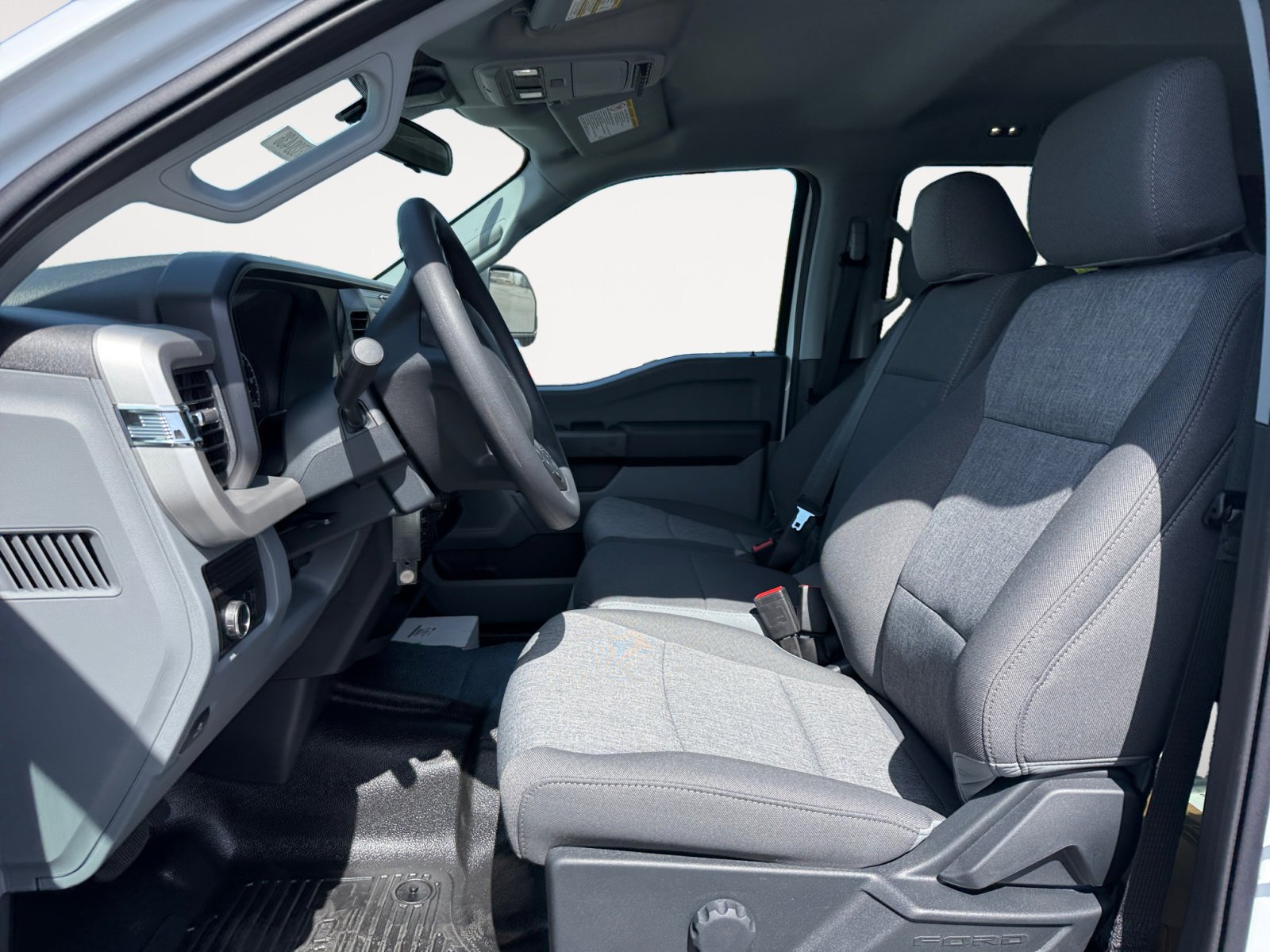 2025 Ford F-250 XL photo 10