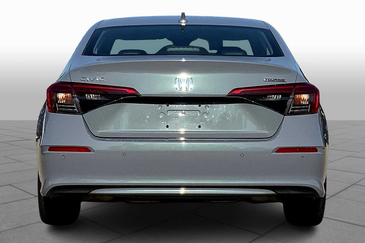 2024 Honda Civic Touring photo 4