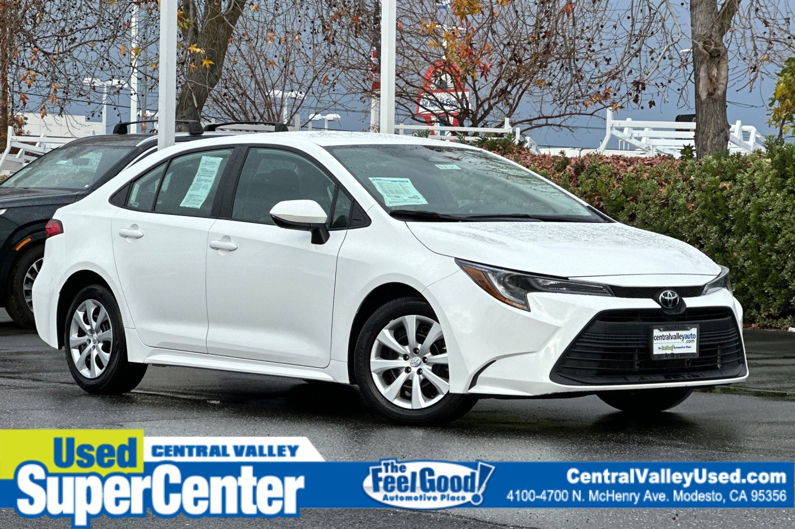 2024 Toyota Corolla LE's photo