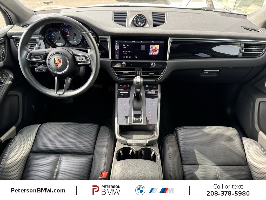 2024 Porsche Macan Base photo 12