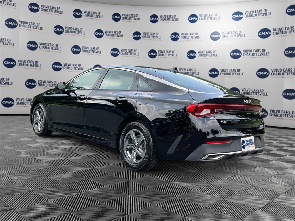 2022 Kia K5 LX photo 3