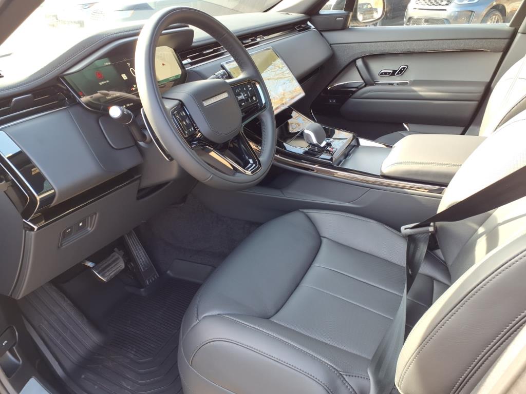 2025 Land Rover Range Rover Sport P460e Dynamic SE photo 15