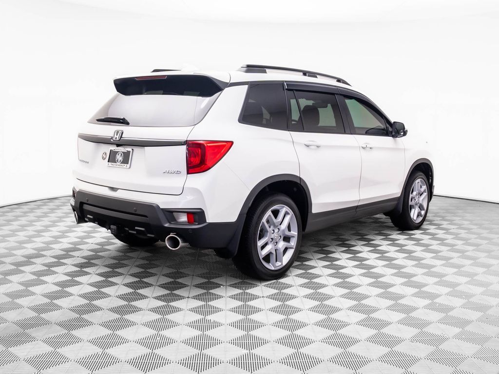 2024 Honda Passport EX-L photo 2