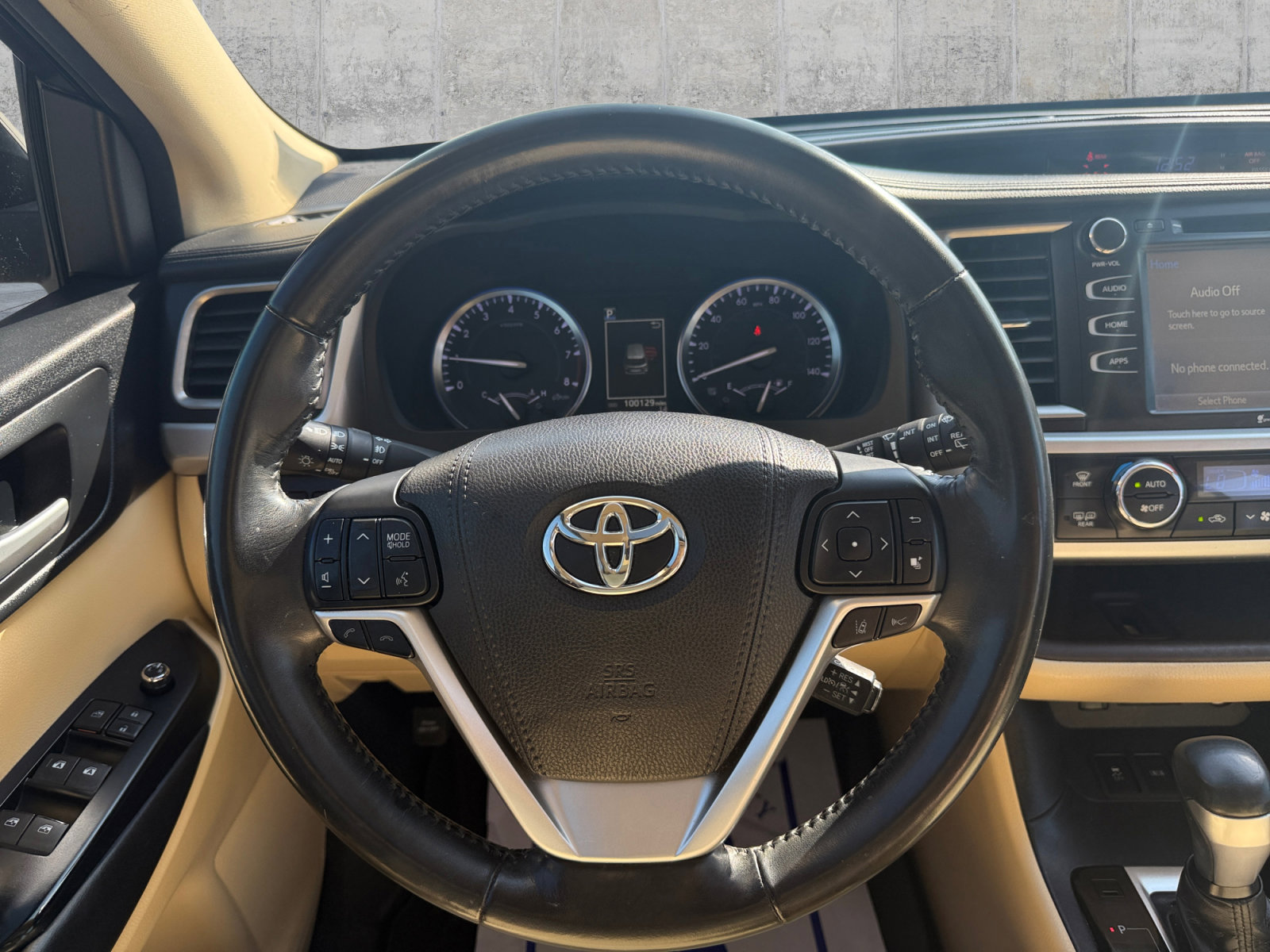 2017 Toyota Highlander XLE photo 16