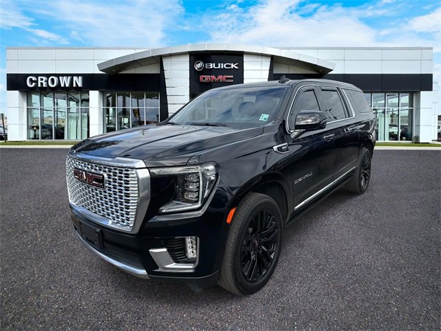 2023 GMC Yukon Denali's photo