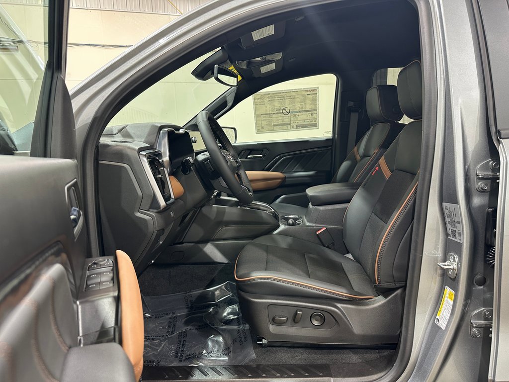 2025 Gmc Canyon AT4 photo 11