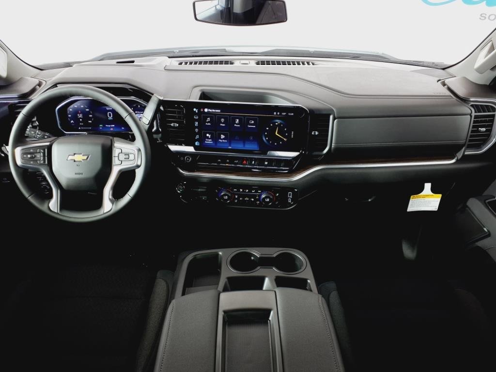 2026 Chevrolet Silverado 1500 LT photo 3