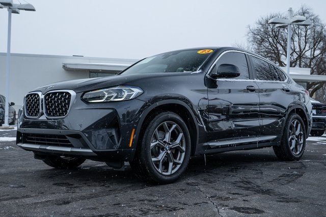2023 BMW X4 30i's photo