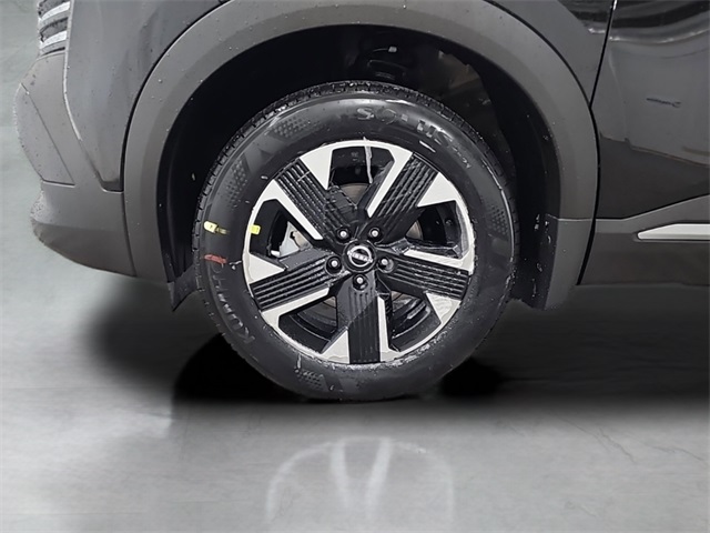 2025 Nissan Kicks SV photo 25