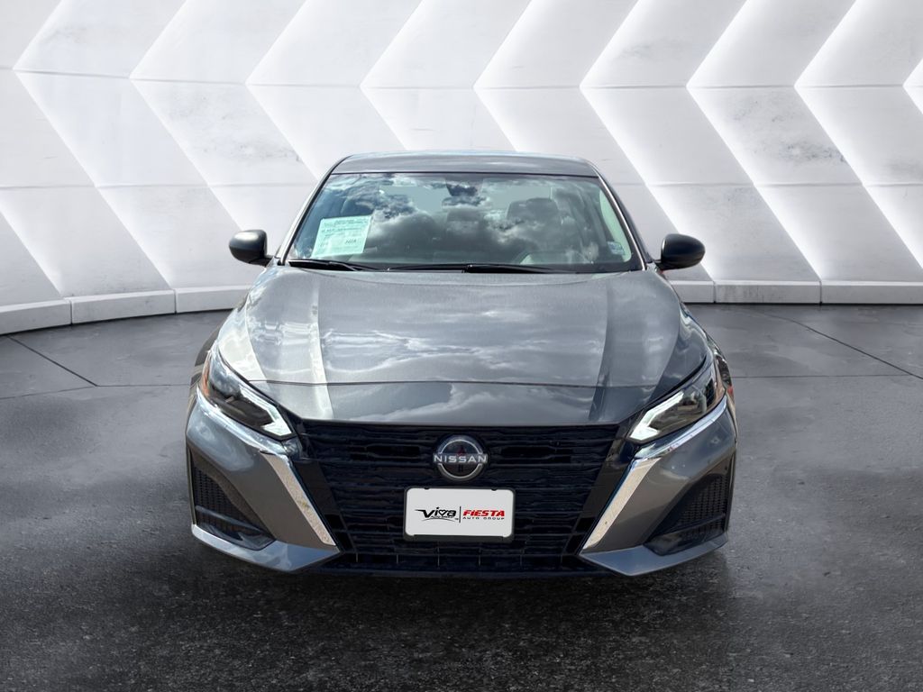 2025 Nissan Altima 2.5 S photo 2