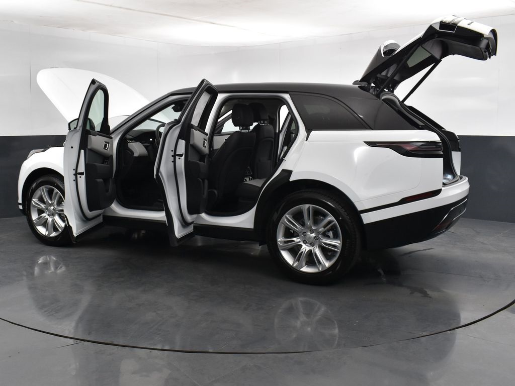 2025 Land Rover Range Rover Velar S photo 17