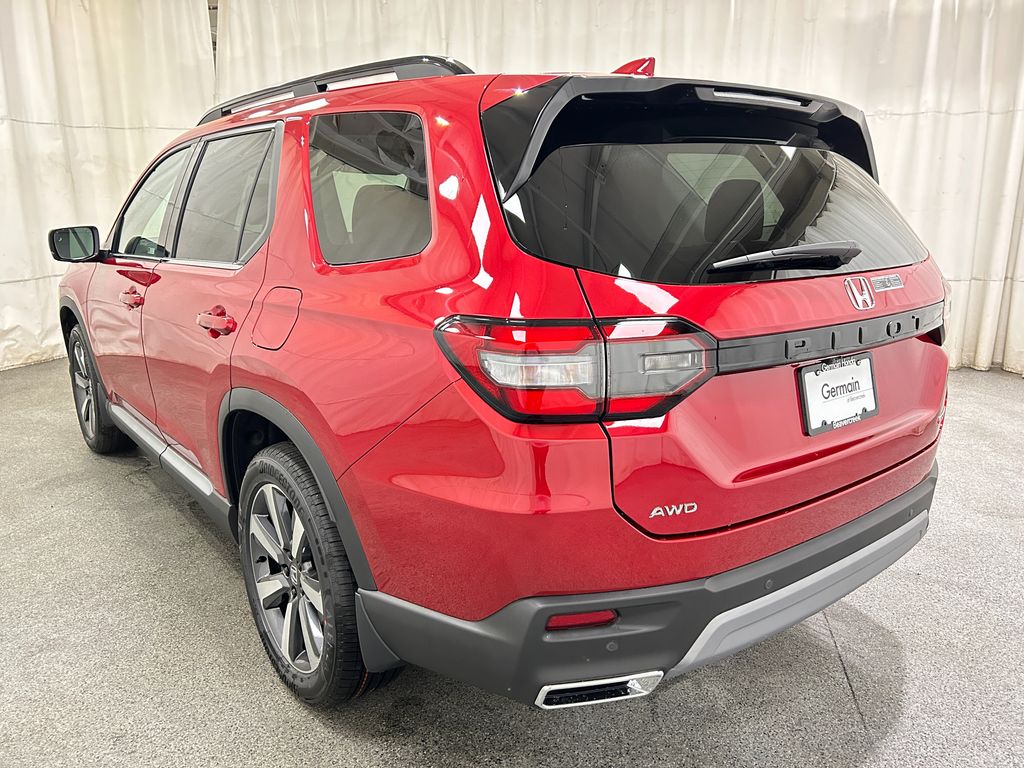 2025 Honda Pilot Touring photo 4