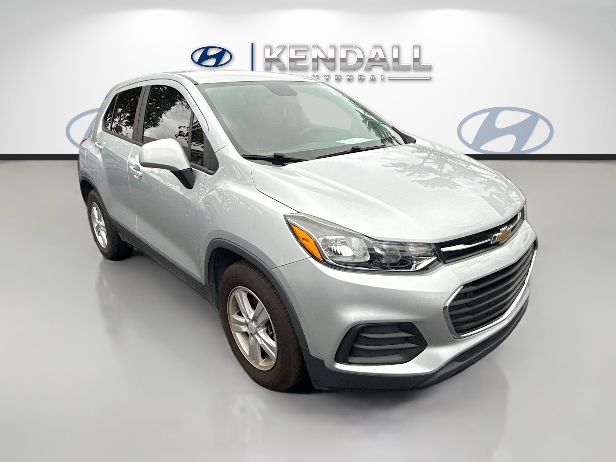 2020 Chevrolet Trax LS's photo