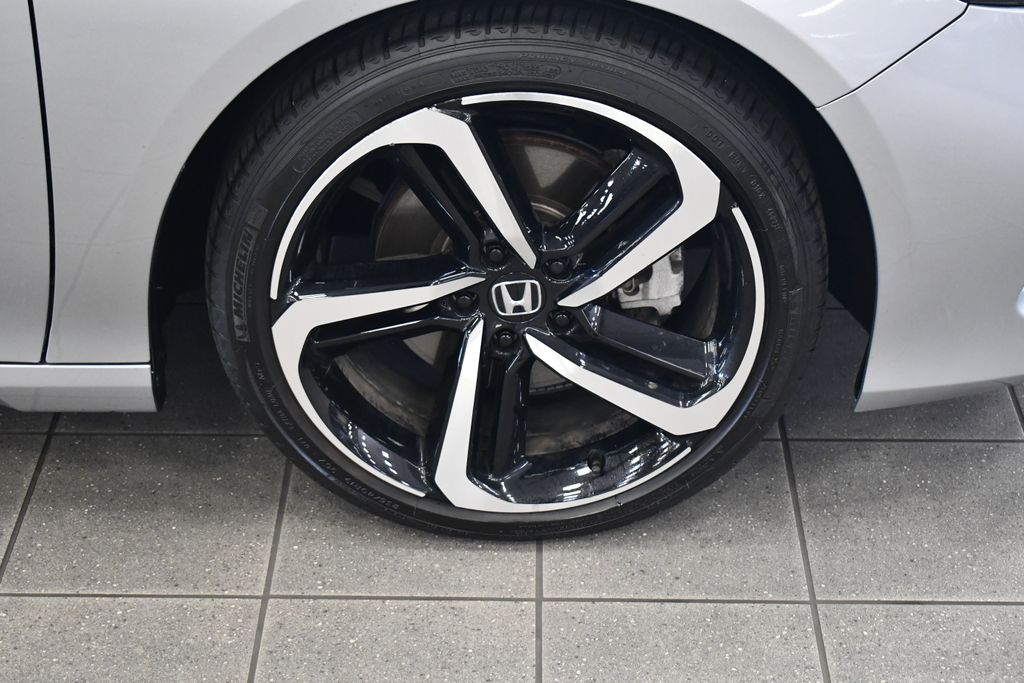 2022 Honda Accord Sport 2.0T photo 10