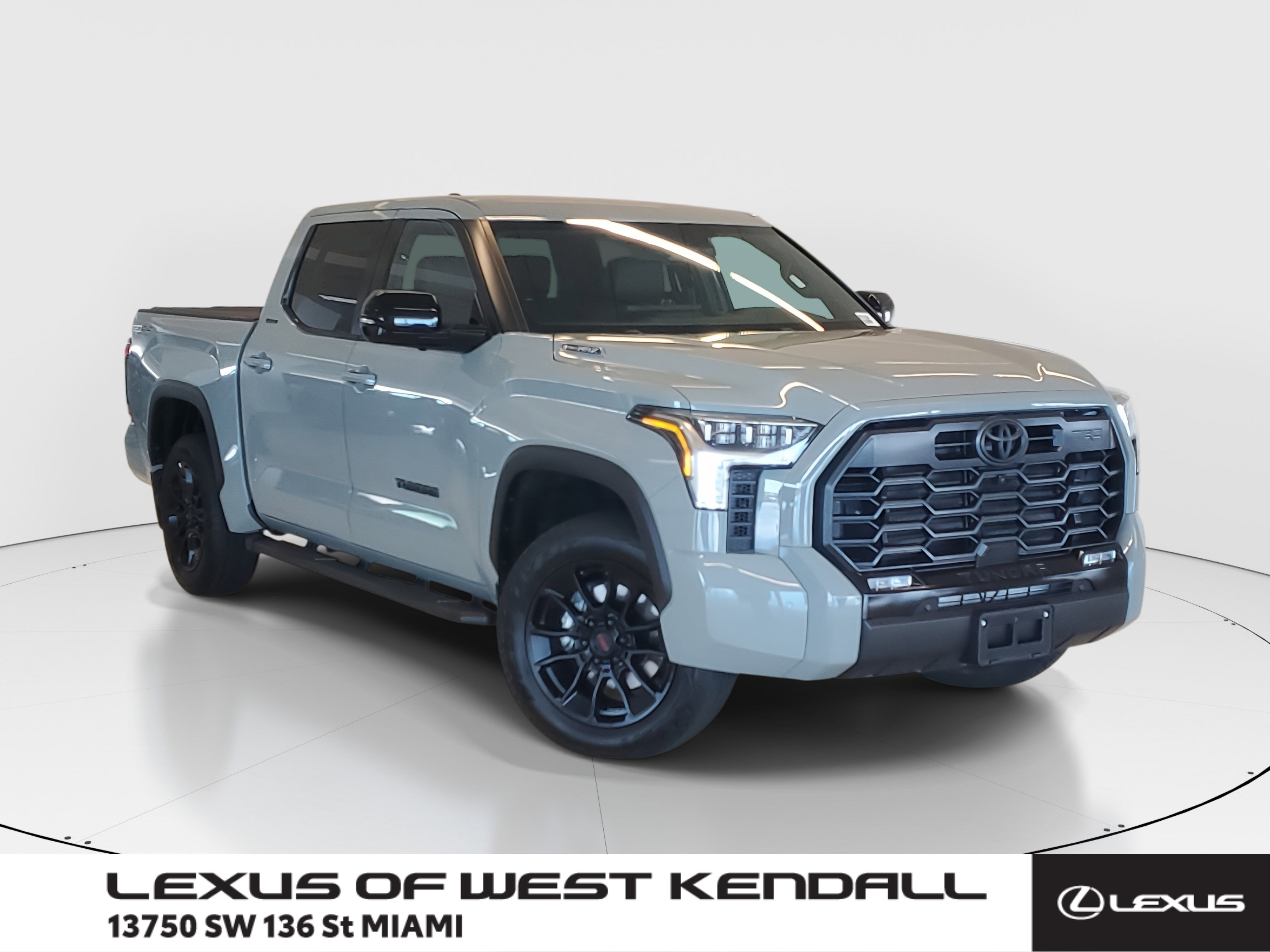 2025 Toyota Tundra Limited's photo