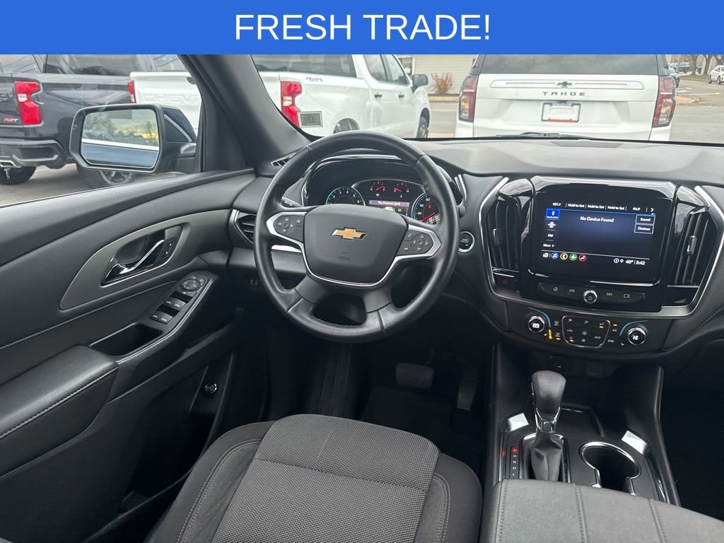 2023 Chevrolet Traverse Cloth photo 4