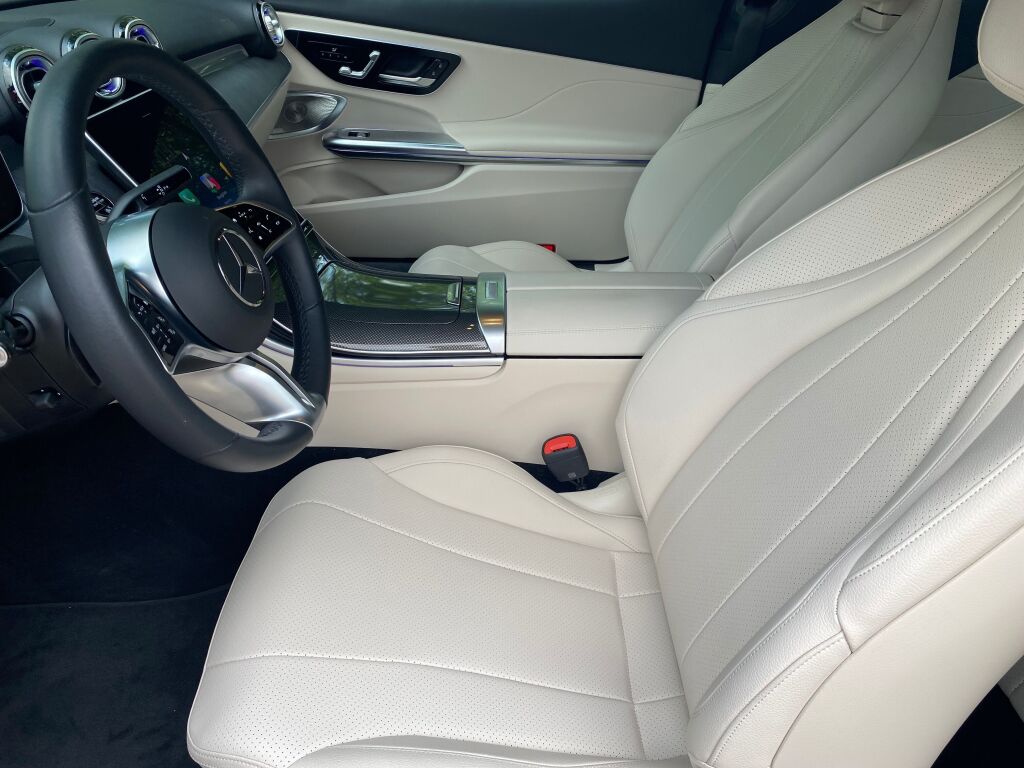 2024 Mercedes Benz CLE 300 photo 9