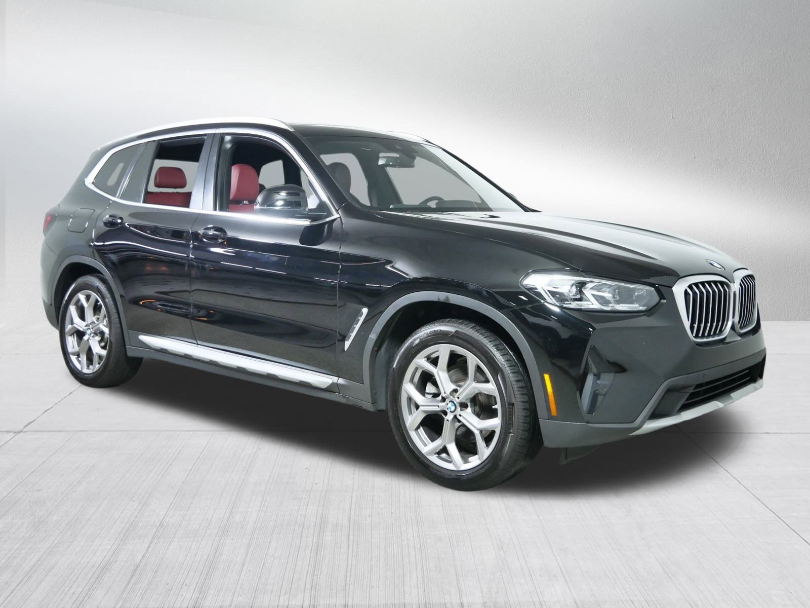 2022 BMW X3 30i's photo