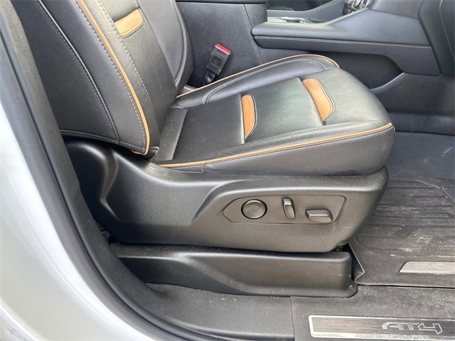 2022 Gmc Yukon XL AT4 photo 11