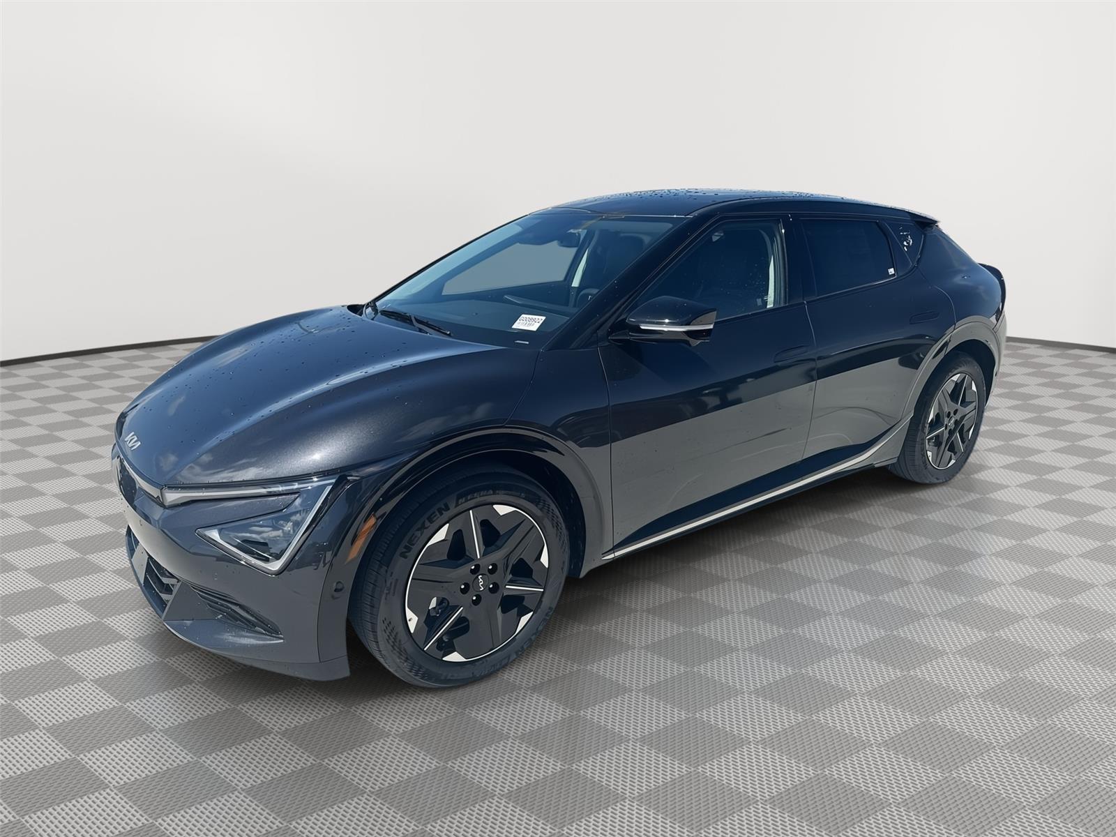 2025 Kia EV6 Wind's photo