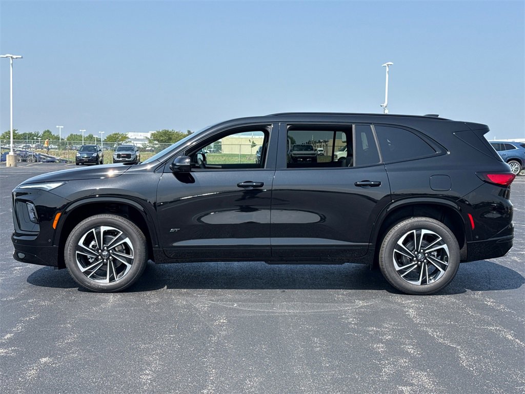 2026 Buick Enclave Sport Touring photo 4
