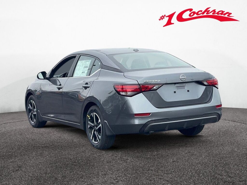 2025 Nissan Sentra SV photo 4