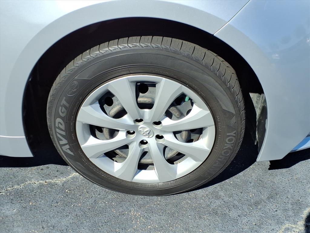 2023 Toyota Corolla Hybrid LE photo 11