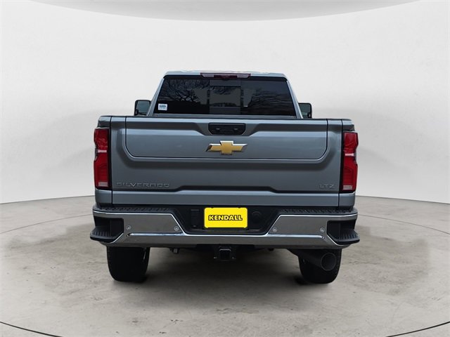 2026 Chevrolet Silverado 3500HD photo 4