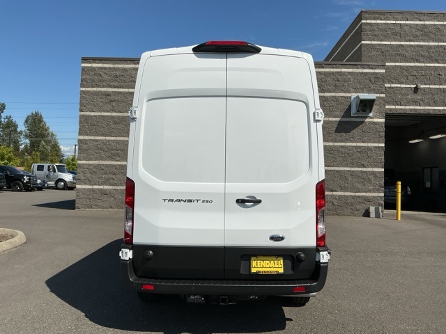 2025 Ford Transit photo 3