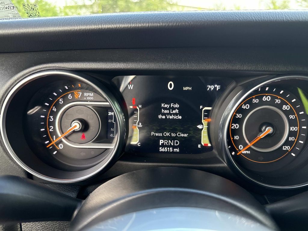 2018 Jeep Wrangler Unlimited Sahara photo 28